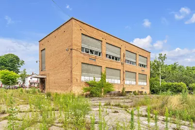 1735  Center St, Racine, WI 53403 - Photo 3