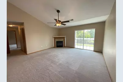 921  Village Center Dr #203, Racine, WI 53406 - Photo 3