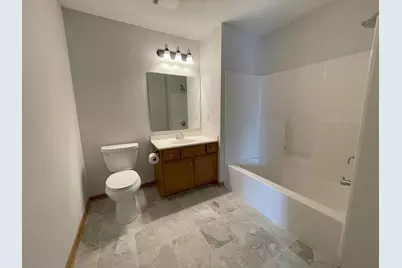 921  Village Center Dr #203, Racine, WI 53406 - Photo 5