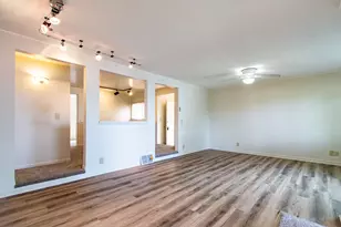 N4973 Lake Dr, Hubbard, WI 53034 - Photo 13