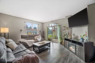 6995 S Riverwood Blvd, Franklin, WI 53132 - Photo 3