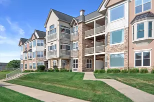 6995 S Riverwood Blvd, Franklin, WI 53132 - Photo 29