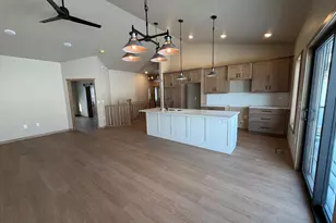 4080 Brooke Elizabeth Dr, Onalaska, WI 54650 - Photo 5