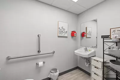 N56W6339  Center St, Cedarburg, WI 53012 - Photo 9