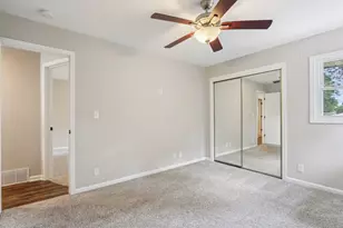 4123 W Mary Ann Dr, Franklin, WI 53132 - Photo 17