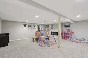 4123 W Mary Ann Dr, Franklin, WI 53132 - Photo 27