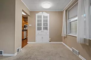 5006 N Port Washington Rd, Glendale, WI 53217 - Photo 13