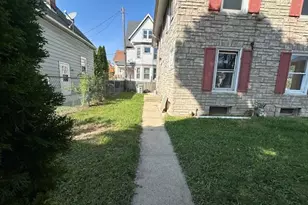 663 S Layton Blvd, Milwaukee, WI 53215 - Photo 3