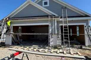 W207N5766 Muirfield Dr, Menomonee Falls, WI 53051 - Photo 3