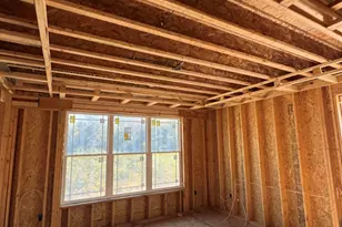 W207N5766 Muirfield Dr, Menomonee Falls, WI 53051 - Photo 9