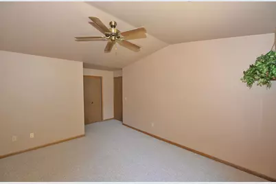 1315 N Sunnyslope Dr #202, Racine, WI 53406 - Photo 11