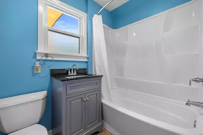 8020  Ridgeway Dr, Burlington, WI 53105 - Photo 23