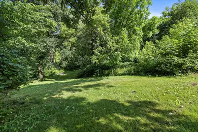 8020  Ridgeway Dr, Burlington, WI 53105 - Photo 3