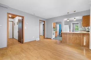 8020 Ridgeway Dr, Burlington, WI 53105 - Photo 9