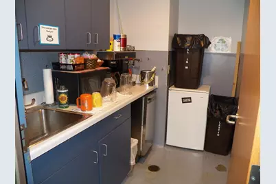 601 N 8th St, Manitowoc, WI 54220 - Photo 23