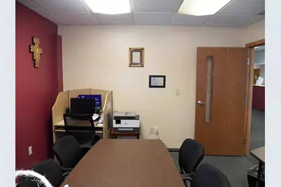 601 N 8th St, Manitowoc, WI 54220 - Photo 17
