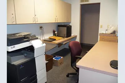 601 N 8th St, Manitowoc, WI 54220 - Photo 11