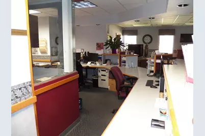 601 N 8th St, Manitowoc, WI 54220 - Photo 7