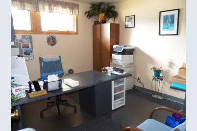 601 N 8th St, Manitowoc, WI 54220 - Photo 33