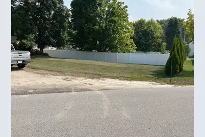 425  McColm St, Plymouth, WI 53073 - Photo 9