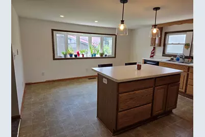 193  Martin St, Sharon, WI 53585 - Photo 7