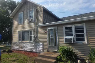 204 NE 2nd St, Black River Falls, WI 54615 - Photo 3