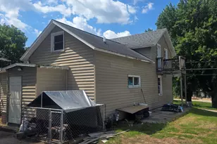 204 NE 2nd St, Black River Falls, WI 54615 - Photo 5