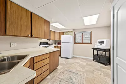 122  Mill St, Oshkosh, WI 54901 - Photo 9