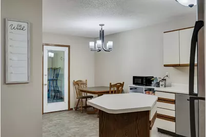 1125  Schafer Dr, Onalaska, WI 54650 - Photo 7