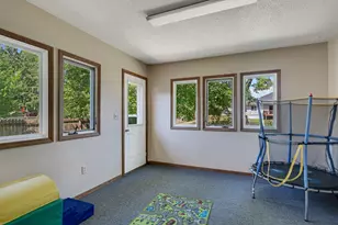 1125 Schafer Dr, Onalaska, WI 54650 - Photo 15