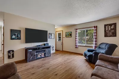 1125  Schafer Dr, Onalaska, WI 54650 - Photo 5