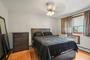 9707 W Metcalf Pl, Milwaukee, WI 53222 - Photo 25