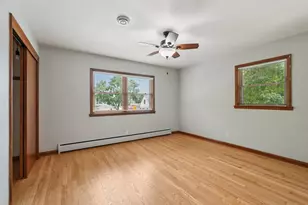 9707 W Metcalf Pl, Milwaukee, WI 53222 - Photo 13