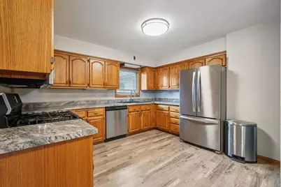 9707 W Metcalf Pl #9711, Milwaukee, WI 53222 - Photo 39