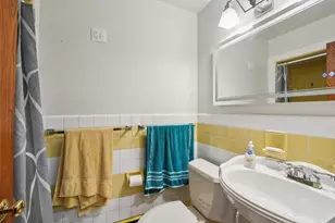 9707 W Metcalf Pl, Milwaukee, WI 53222 - Photo 45