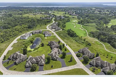 663  Greenview Cir #55-27, Geneva, WI 53147 - Photo 17