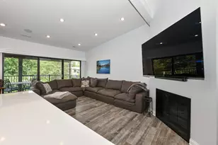 31 Abbey Villa Cir, Fontana, WI 53125 - Photo 13