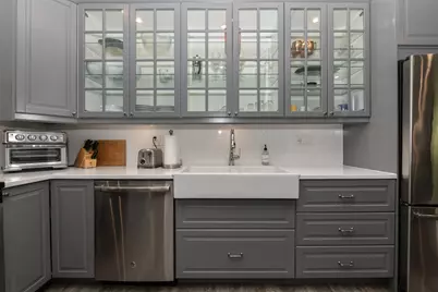 31  Abbey Villa Cir #D, Fontana, WI 53125 - Photo 11