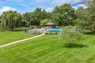 31 Abbey Villa Cir, Fontana, WI 53125 - Photo 5