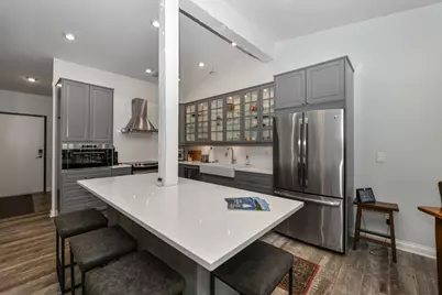 31  Abbey Villa Cir #D, Fontana, WI 53125 - Photo 9