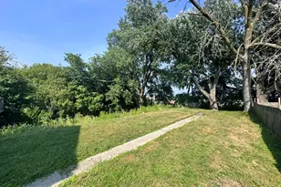 709 N 4th St, Sheboygan, WI 53081 - Photo 23