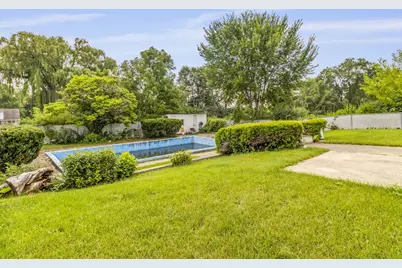 N69W15889  Eileen Ave, Menomonee Falls, WI 53051 - Photo 11