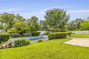 N69W15889 Eileen Ave, Menomonee Falls, WI 53051 - Photo 11