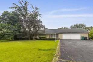 N69W15889 Eileen Ave, Menomonee Falls, WI 53051 - Photo 1