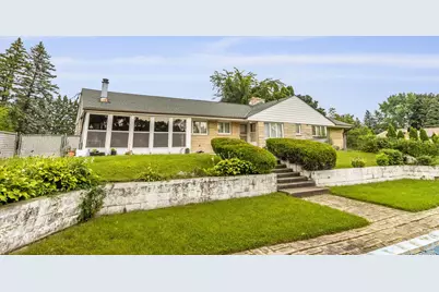 N69W15889  Eileen Ave, Menomonee Falls, WI 53051 - Photo 9