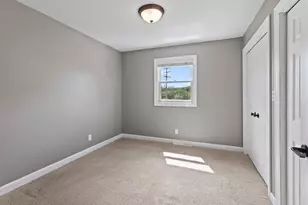 N20W28282 Oakton Rd, Delafield, WI 53072 - Photo 25