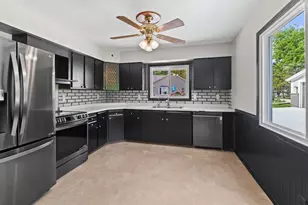 N20W28282 Oakton Rd, Delafield, WI 53072 - Photo 21