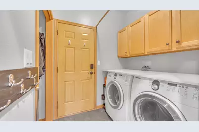 142  Maple Dr, Plymouth, WI 53073 - Photo 13