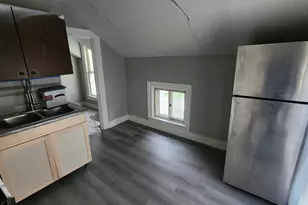 356 W 11th Ave, Oshkosh, WI 54902 - Photo 11