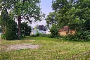 356 W 11th Ave, Oshkosh, WI 54902 - Photo 7